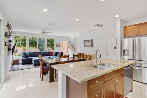 1359 Dolomite Way, San Marcos CA  92078-2824 exterior