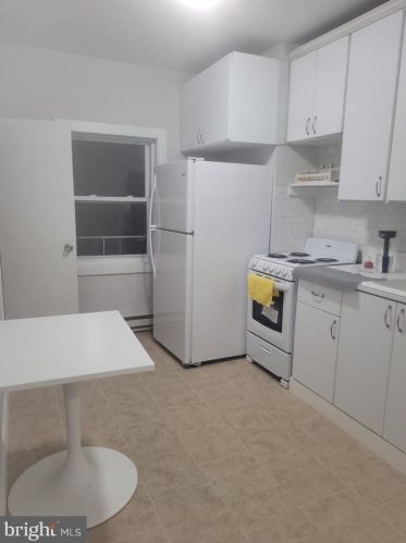 5721 5 St, Philadelphia PA 19120-2307 exterior