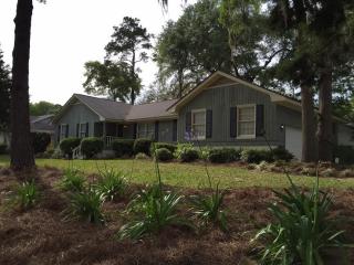 1205 Cobb Rd, Savannah, GA 31410-2638