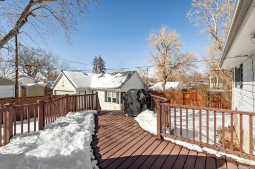 3279 Pearl St, Englewood CO 80113-2713 exterior