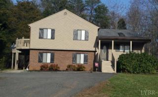 402 Lake Vista Dr, Forest, VA 24551-1906