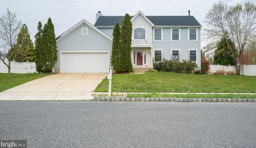 4 Emerald Ct, Erial, NJ 08081-1680