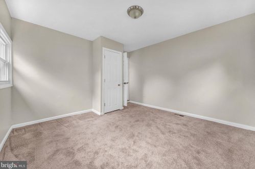 26 Crescent Blvd, Camden NJ  08108-1042 exterior