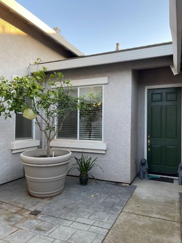 9592 Spring River Way, Elk Grove, CA 95624-4087