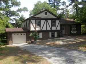 457 Cloverhill Pl, Fayetteville, NC 28311-1227