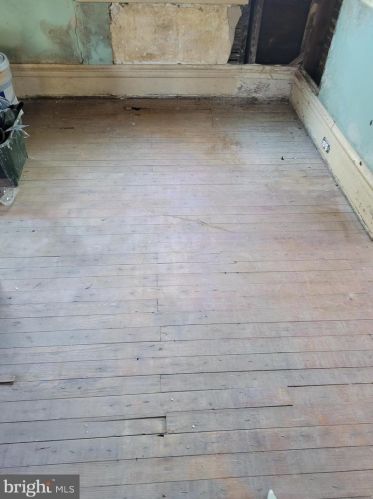 1123 Harrisburg Pike, Carlisle PA  17013-1618 exterior