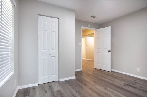 2504 Capri Dr, Fort Worth TX  76114-1725 exterior