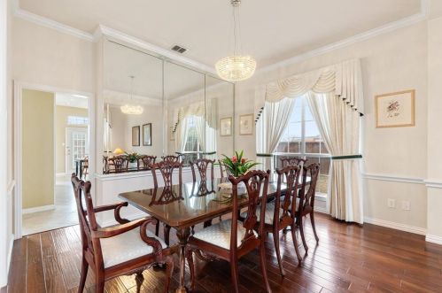 3627 Fld Stone Dr, Carrollton TX exterior