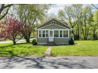 1292 Kohlman Ave, Saint Paul, MN 55109-1024