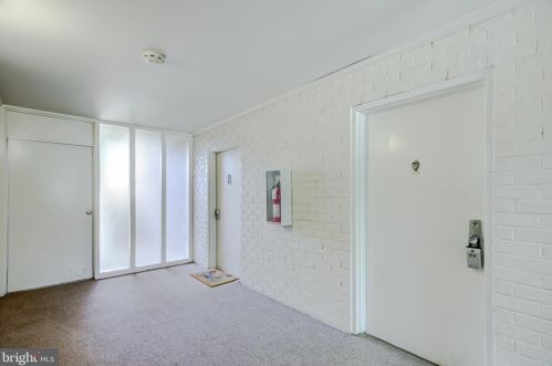 4416 Island Pl, Annandale, VA 22003-4847