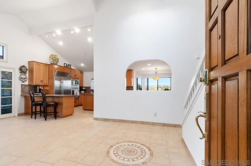 445 Via Savoy, Encinitas, CA 92024-5359