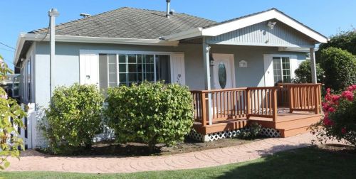 329 Elkhorn Rd, Watsonville, CA 95076-5617