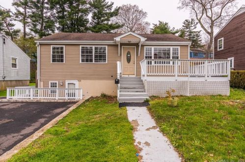 5 Arbor Dr, Norwalk, CT 06854-3407