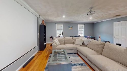 1037 Providence Pike, Killingly CT  06239-4003 exterior