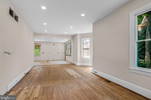 115 Washington Ave, Tavistock NJ  08033-3320 exterior