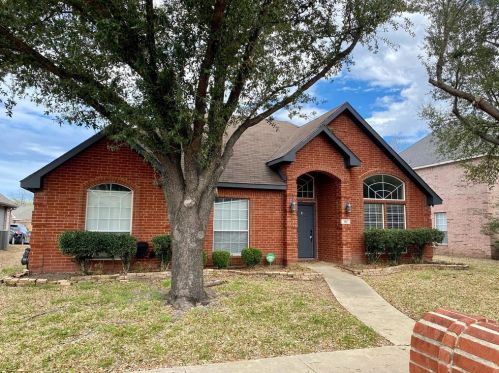 114 Somerset Dr, Garland TX  75040-1156 exterior