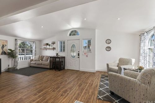 39970 Calle Bellagio, Temecula CA  92592-8620 exterior