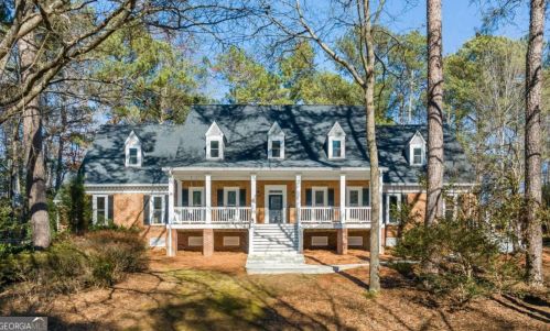 7660 Ball Mill Rd, Atlanta GA  30350-4406 exterior