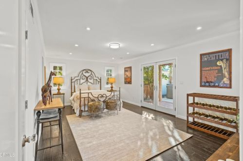 1133 Cordova Ave, Glendale CA  91206-2114 exterior