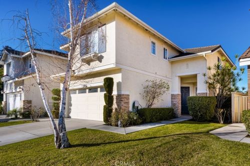 887 Lee Marie Cir, Anaheim, CA 92808-1500