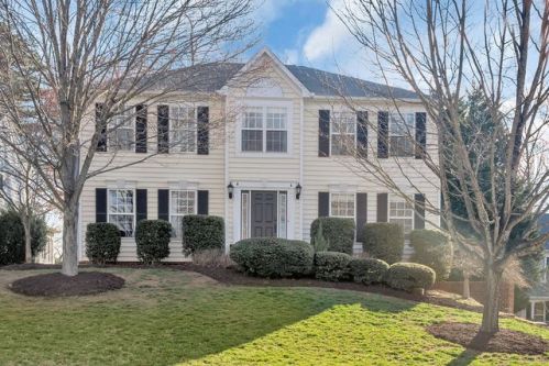 2637 Fernleaf Rd, Charlottesville, VA 22911-8279