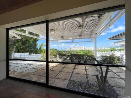 3715 Diamond Head Cir, Honolulu HI  96815-4424 exterior