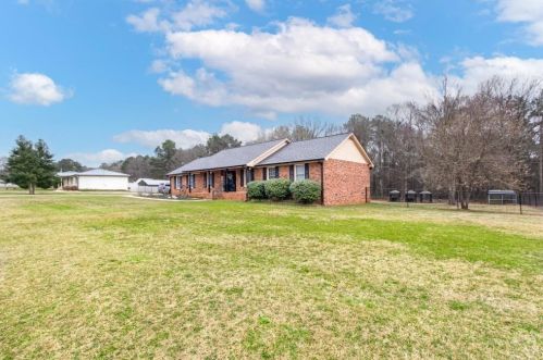 1409 Fairview Dr, Monroe, GA 30656-4725