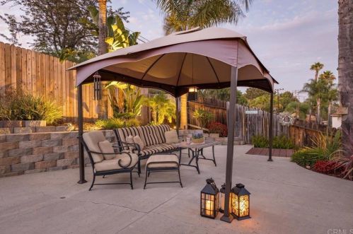 1096 Ponderosa Ave, San Marcos CA  92069-2146 exterior