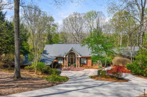 3159 Tanyard Branch Rd, Gainesville, GA 30506-1634