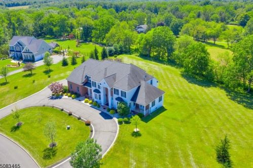 36 Anderson Rd, Branchburg, NJ 08853-3514