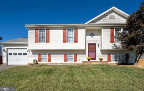 10736 Allie Dr, Fredericksburg, VA 22408-2093