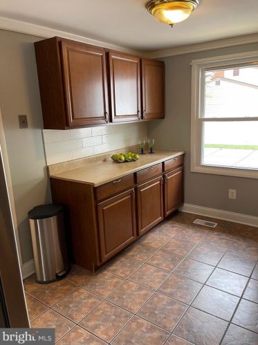 201 Newport Dr, Severna Park MD exterior