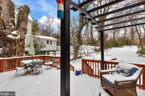 725 Silver Spring Ave, Silver Spring MD 20910-4616 exterior