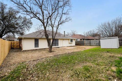 3012 Creekwood Ln, Fort Worth TX  76123-1063 exterior