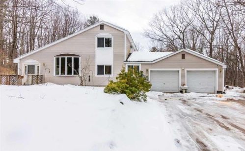 31 Hill Rd, Brookline, NH 03033-2111