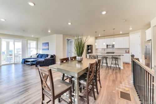 27939 Clifton Pl, Denver CO  80016 exterior