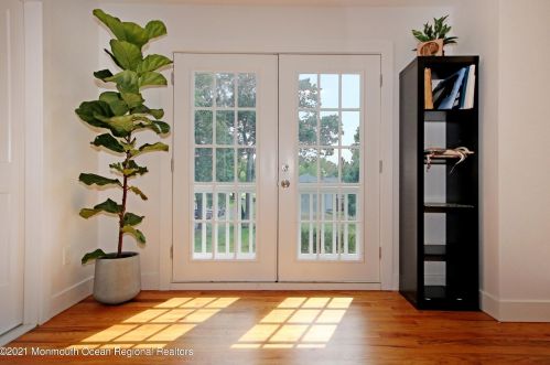 39 Harrison Ave, Tinton Falls NJ  07701 exterior