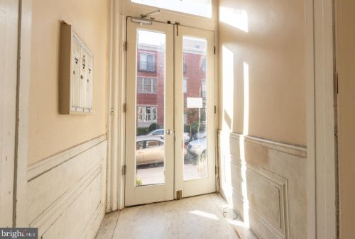 1613 Green St, Philadelphia PA  19130-3909 exterior