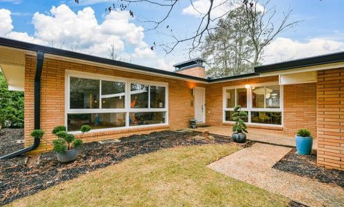 2621 Cosmos Dr, Atlanta, GA 30345-1305