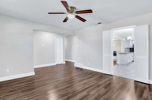 1906 Gross Rd, Dallas TX  75228-4767 exterior