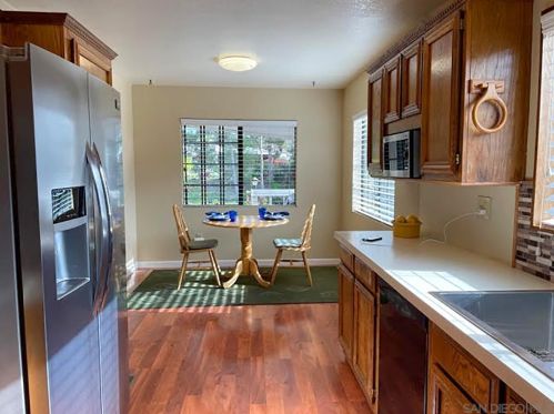 5350 Don Alvarez Dr, Carlsbad, CA 92010-3904