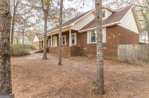150 Julee Emilyn Dr, Bonaire, GA 31005-4344