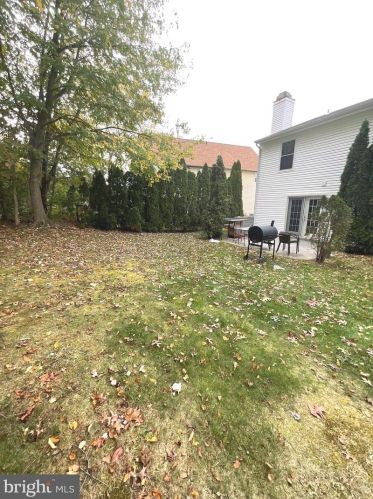 6 Fox Hollow Ln, Erial, NJ 08081-3933