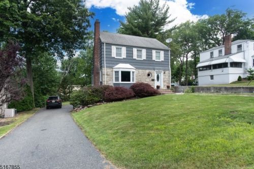 99 Fairview Ave, Town Center, NJ 07052-2611