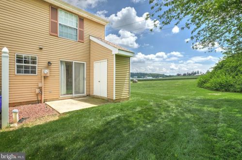 29 Williamstown Cir, York, PA 17404-9434