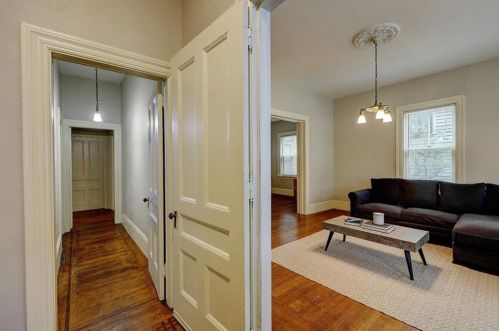 44 Bainbridge Ave, Providence, RI 02909-1802