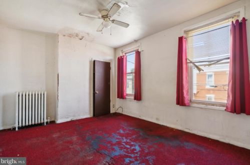 3413 10th St, Philadelphia PA 19148-0053 exterior