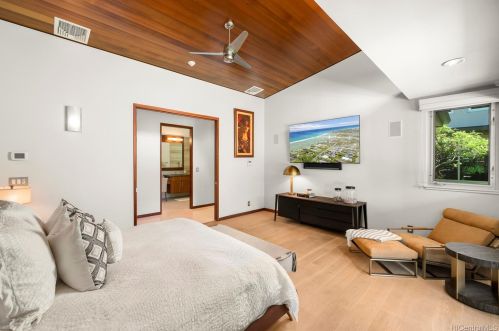 4528 Kahala Ave, Honolulu HI  96816-4927 exterior