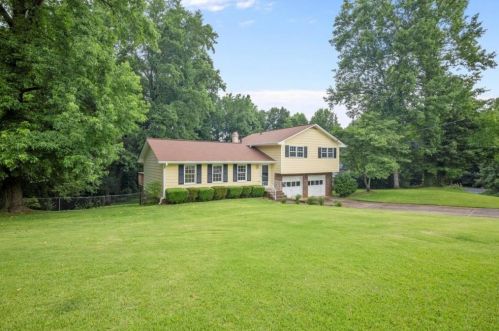 3031 Frankie Ln, Duluth, GA 30096-2515