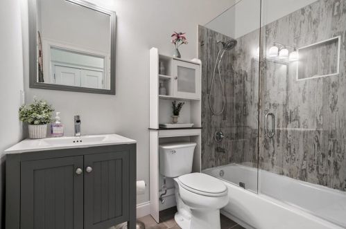 1721 Marietta Rd, Atlanta GA  30318-3668 exterior